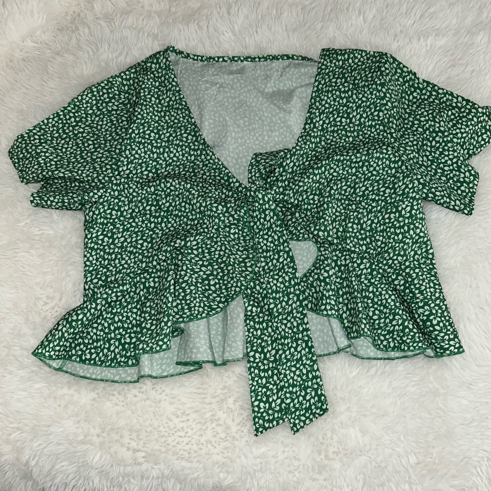 Light weight tie shirt